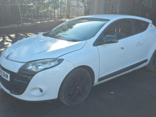 Renault Megane 3 поколение 2010г. 1.6 л., K4M 858 - фото №2