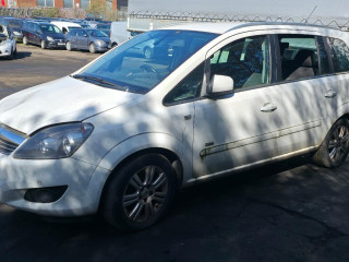 Opel Zafira B [рестайлинг] 2012г. 1.6 л., A 16 XER - фото №2