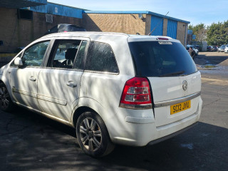 Opel Zafira B [рестайлинг] 2012г. 1.6 л., A 16 XER - фото №6