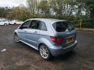 Mercedes-Benz B W245 [рестайлинг] 2010г. 1.5 л., M 266.920 - фото №6