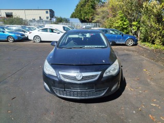 Opel Astra J 2010г. 1.7 л., A 17 DTJ - фото №1