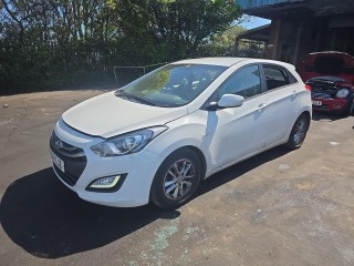 Hyundai i30 2 поколение 2013г. 1.6 л., D4FB - фото №2