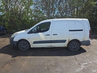 Citroen Berlingo 2 поколение B9 2009г. 1.6 л., 9HX (DV6AUTED4) - фото №4