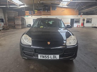Porsche Cayenne 955 2005г. 3.2 л., M02.2Y - фото №1