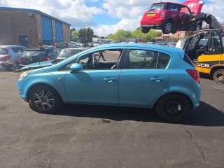 Opel Corsa D 2010г. 1.4 л., A 14 XER - фото №4