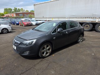 Opel Astra J 2011г. 1.6 л., A 16 XER - фото №2