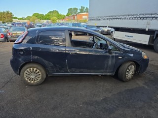 Fiat Punto 3 поколение [2-й рестайлинг] 2012г. 1.3 л., 199 B4.000 - фото №5
