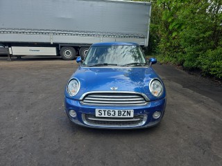 Mini Cooper 2 поколение [рестайлинг] 2013г. 1.6 л., N47 C16 A - фото №1