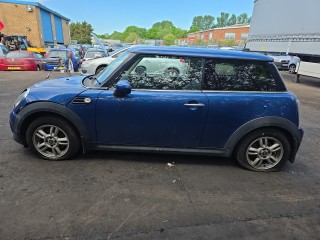 Mini Cooper 2 поколение [рестайлинг] 2013г. 1.6 л., N47 C16 A - фото №4