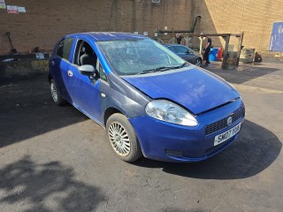 Fiat Punto 3 поколение Grande Punto 2007г. 1.2 л., 199 A4.000 - фото №3
