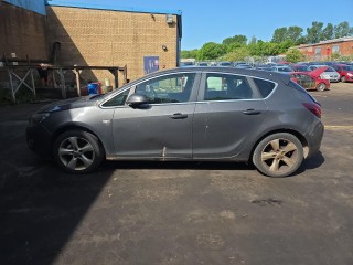 Opel Astra J 2011г. 1.6 л., A 16 XER - фото №4