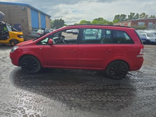 Opel Zafira B [рестайлинг] 2014г. 1.8 л., A 18 XEL - фото №4