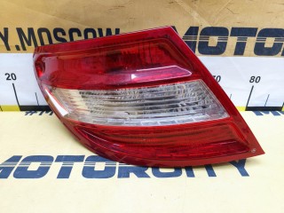 Фонарь Mercedes-Benz C-Class 2007-2011