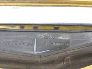 Решетка радиатора, ориг. номер A2028800083, Mercedes-Benz C-Class 1993-1997