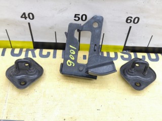Крюк капота Mercedes-Benz C-Class 2007-2011