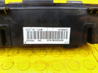 Часы, ориг. номер E227611J0B, MAZDA CX-7 2006-2009