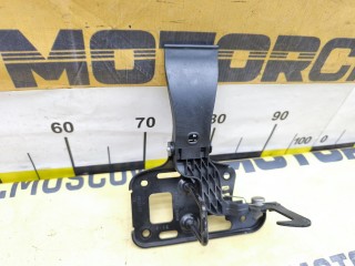 Крюк капота, ориг. номер 8T0823480, AUDI A4 2011-2015