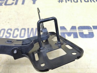 Крюк капота, ориг. номер 8T0823480, AUDI A4 2011-2015