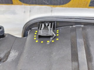 Лючок топливного бака, ориг. номер A2047500103, Mercedes-Benz C-Class 2007-2011