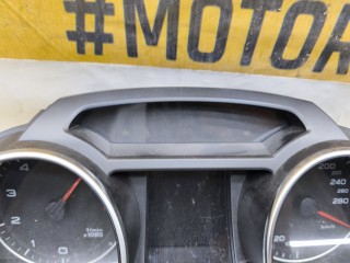 Панель приборов, ориг. номер 8T0920931C, AUDI A5 2007-2011