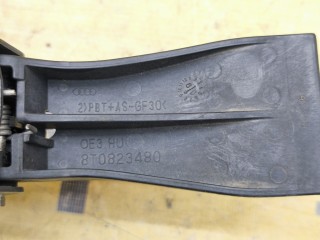 Крюк капота, ориг. номер 8T0823480, AUDI A5 2007-2011