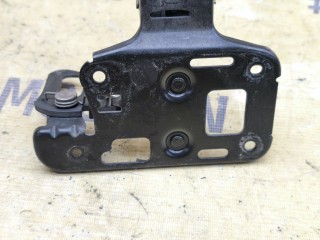 Крюк капота, ориг. номер 8T0823480, AUDI A5 2007-2011