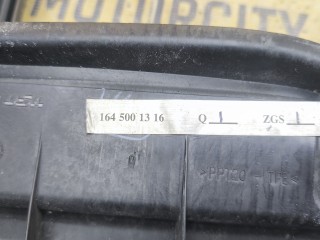 Дефлектор радиатора, ориг. номер A1645001316, Mercedes-Benz ML-Class 2005-2008