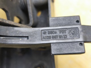 Крюк капота, ориг. номер A2208800264, Mercedes-Benz S-Class 1996-1998