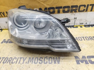 Фара Mercedes-Benz ML-Class 2005-2008