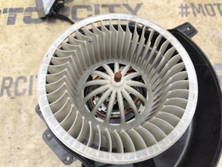 Моторчик отопителя, ориг. номер 6R2819015, AUDI A1 2010-2014