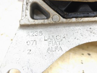 Подушка двигателя, ориг. номер 51838159, Alfa Romeo Giulietta 2010-2016