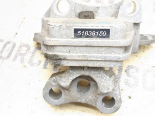 Подушка двигателя, ориг. номер 51838159, Alfa Romeo Giulietta 2010-2016