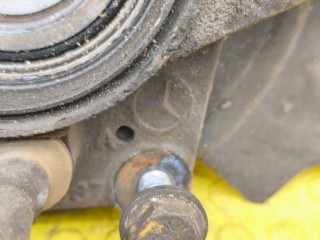 Кулак, ориг. номер A1633500608, Mercedes-Benz ML-Class 2001-2005
