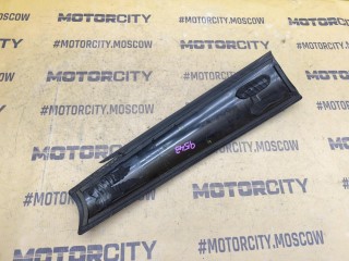 Накладка стойки, ориг. номер A1636900687, Mercedes-Benz ML-Class 2001-2005