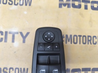 Блок стеклоподъемников, ориг. номер 68139806AB, CHRYSLER 300C 2011-2015