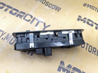 Блок стеклоподъемников, ориг. номер 68139806AB, CHRYSLER 300C 2011-2015