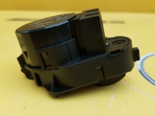 Моторчик заслонок отопителя, ориг. номер 64116902699, BMW 525i 2000-2004