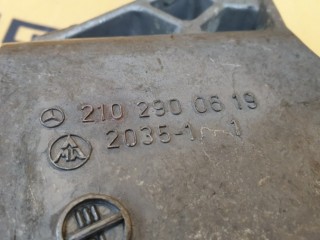 Педаль тормоза, ориг. номер A2102900619, Mercedes-Benz