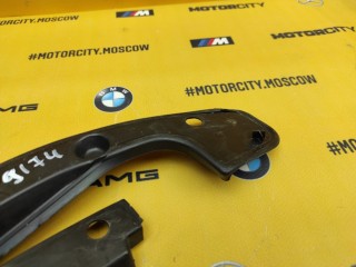 Накладка подкапотная, ориг. номер 51717034159, BMW 525i 2002-2007