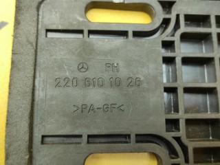 Кронштейны бампера, ориг. номер A2206101026, Mercedes-Benz