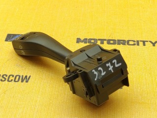 Переключатель подрулевой, ориг. номер 61318363664, BMW 320i