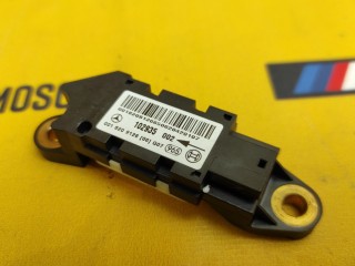 Датчик удара, ориг. номер A0018209126, Mercedes-Benz