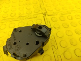 Моторчик заслонок отопителя, ориг. номер 64116930300, BMW 525i 2000-2004