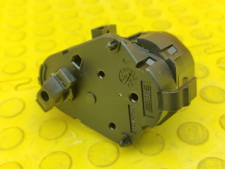 Моторчик заслонок отопителя, ориг. номер 64116930299, BMW 525i 2000-2004