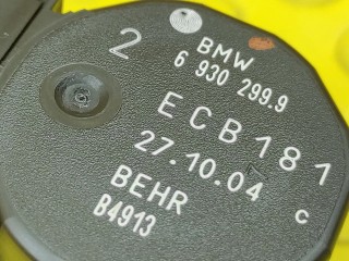 Моторчик заслонок отопителя, ориг. номер 64116930299, BMW 525i 2000-2004