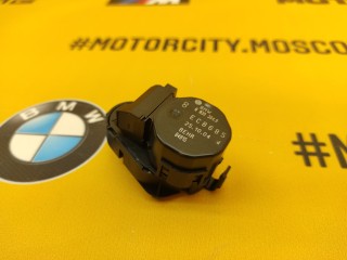 Моторчик заслонок отопителя, ориг. номер 64116930304, BMW 525i 2000-2004