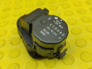 Моторчик заслонок отопителя, ориг. номер 64116930306, BMW 525i 2000-2004