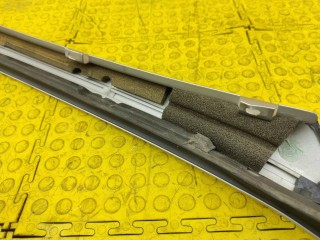 Накладка стойки, ориг. номер A1406980289, Mercedes-Benz