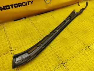 Накладка стойки, ориг. номер A1406980289, Mercedes-Benz