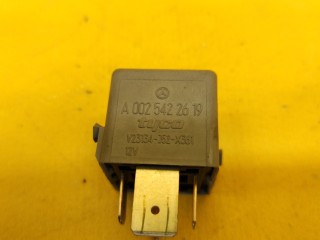 Реле, ориг. номер A0025422619, Mercedes-Benz